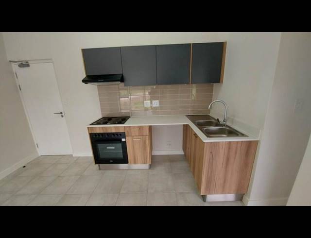 1 BEDROOM PROPERTY TO RENT IN GREENBAY ECO ESTATE